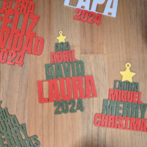 Adorno navideño de nombres
