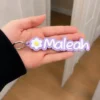Llavero con nombre y flor, estrella o corazón