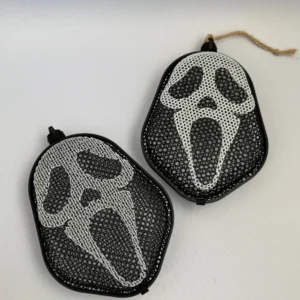 3c0e8e8bc5ba602b Cestita de chuches Ghostface