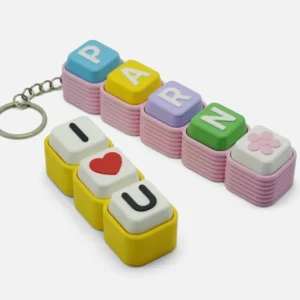 Llavero de teclas con letras